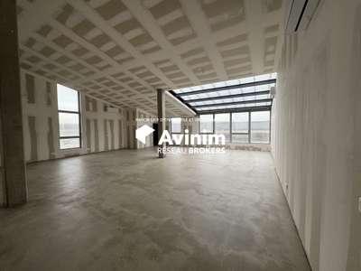 A louer local artisanal 178m² à Bordeaux