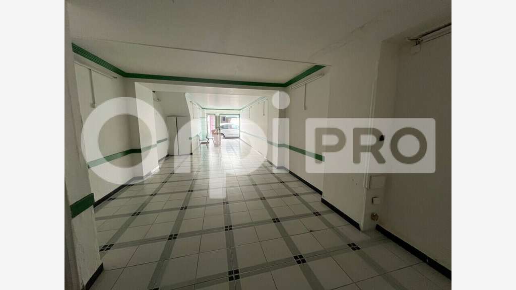 Local de 57m² à louer au centre de Fort de France