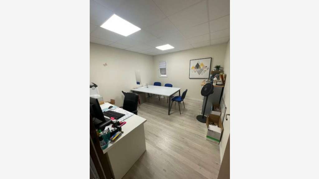 Local 60m² à louer ZI des Paluds à Aubagne