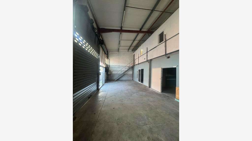 Local 60m² à louer ZI des Paluds à Aubagne