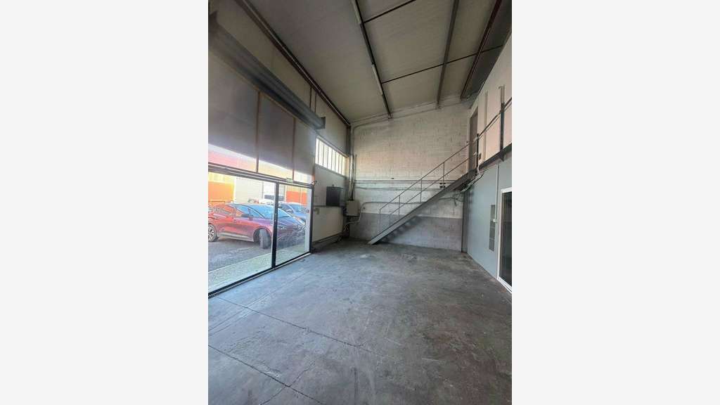 Local 60m² à louer ZI des Paluds à Aubagne