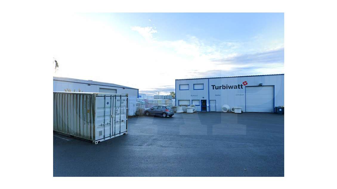 A louer local 408m² zone prime Caudan Kerpont