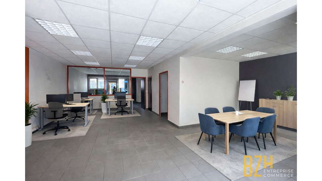 A louer local 79m² en centre ville de Vannes