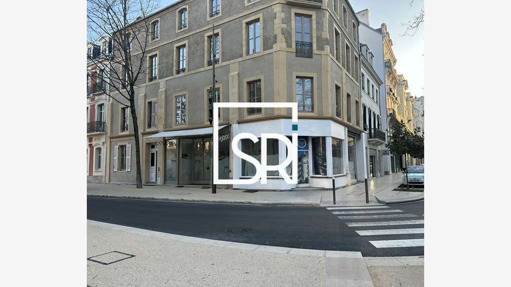Local commercial 100m² à louer à Vichy