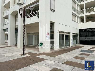 A louer local commercial 127m² à Juan-les-Pins