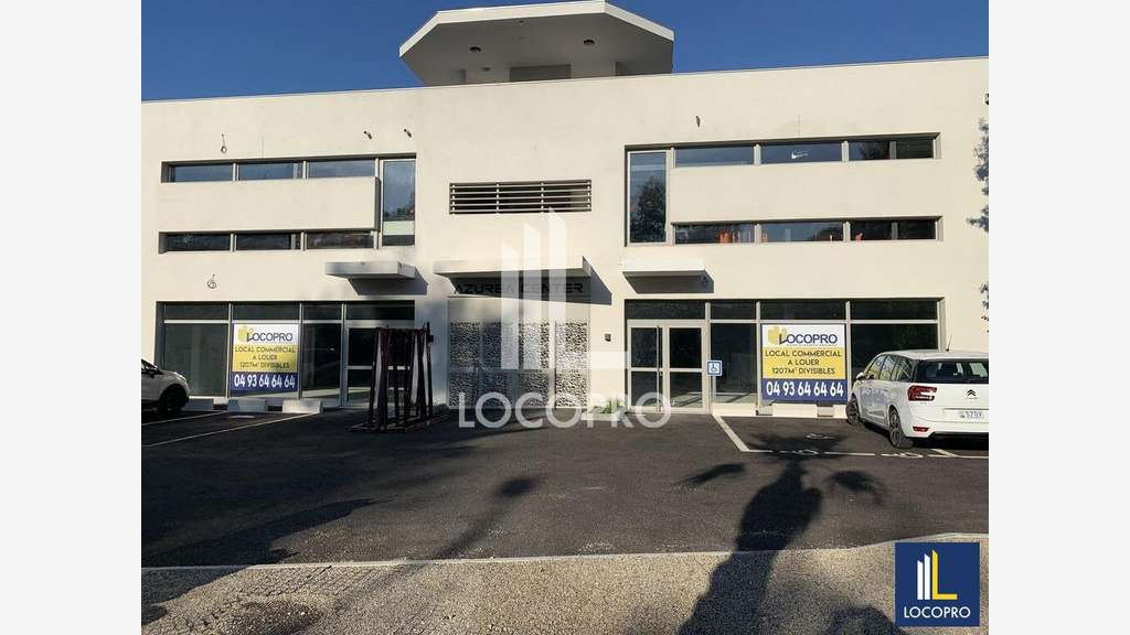 A louer local commercial 1200m² La colle sur Loup