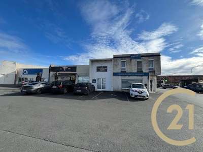 A louer local commercial de 120m² à Lisle-sur-Tarn