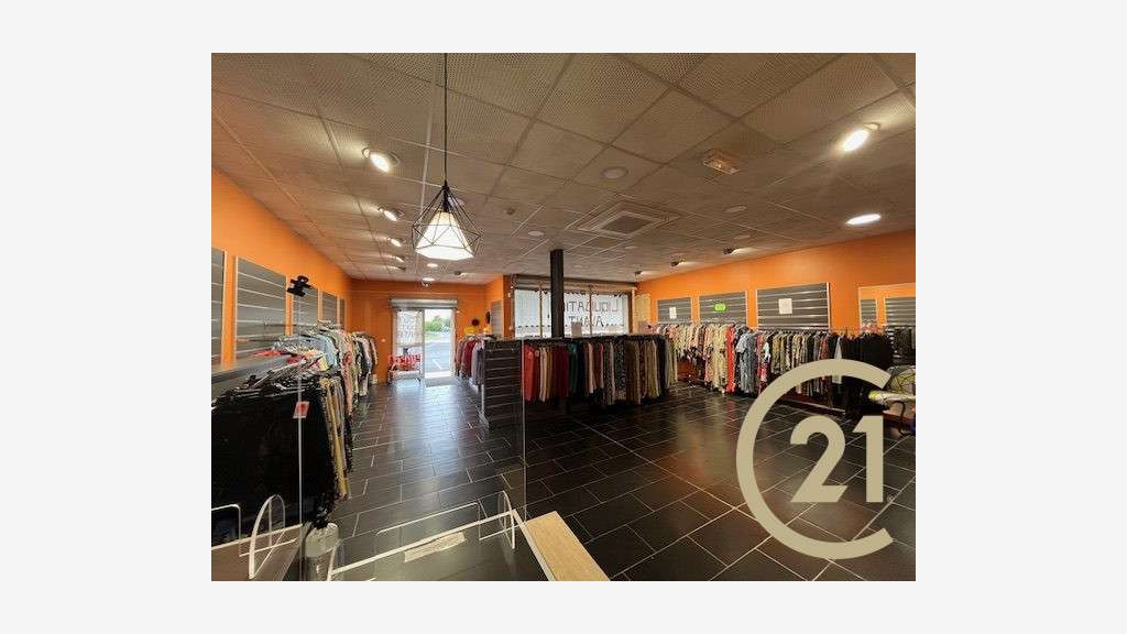 A louer local commercial de 120m² à Lisle-sur-Tarn