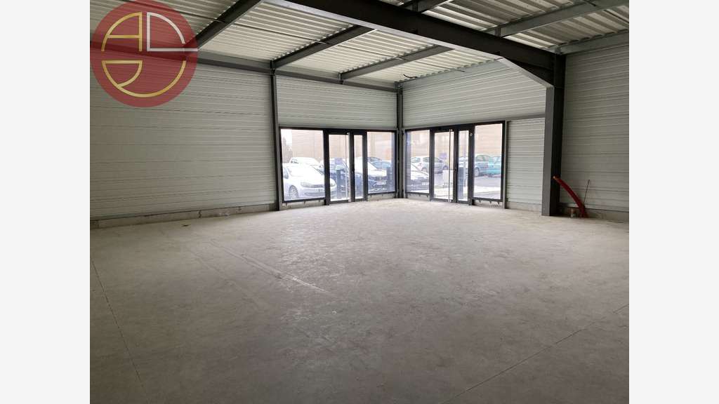 A louer local commercial 145m² à Toulouse Thibaud