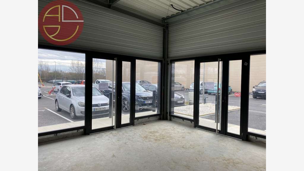A louer local commercial 145m² à Toulouse Thibaud