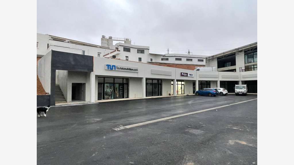 A louer local commercial 149m² à la Valette du Var