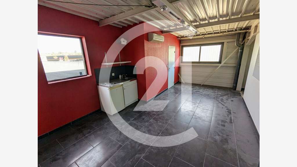 Loue local commercial 160m² St Marcel les Valence