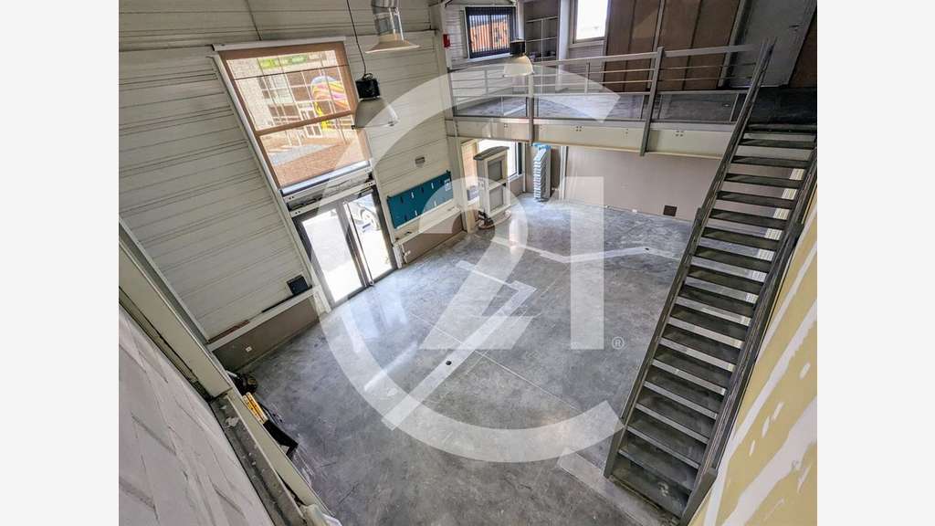 Loue local commercial 160m² St Marcel les Valence