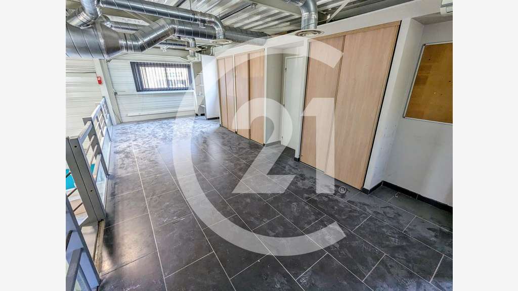 Loue local commercial 160m² St Marcel les Valence