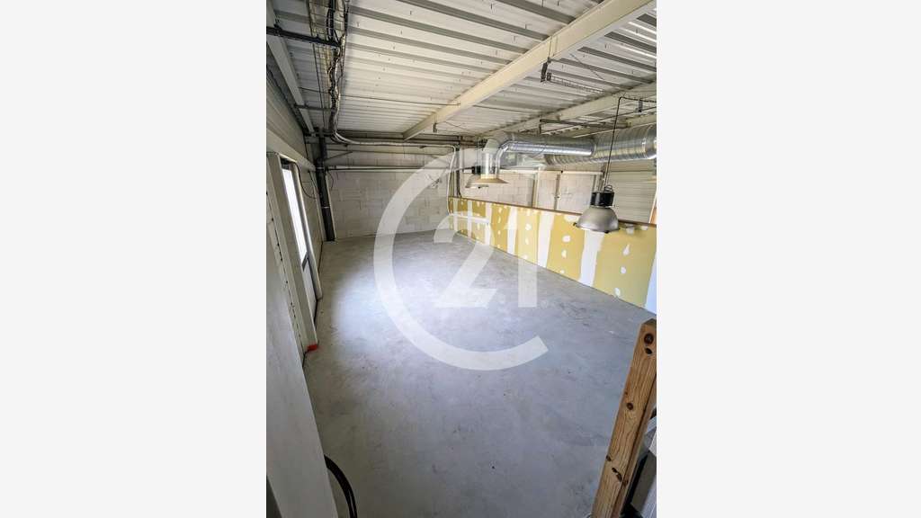 Loue local commercial 160m² St Marcel les Valence