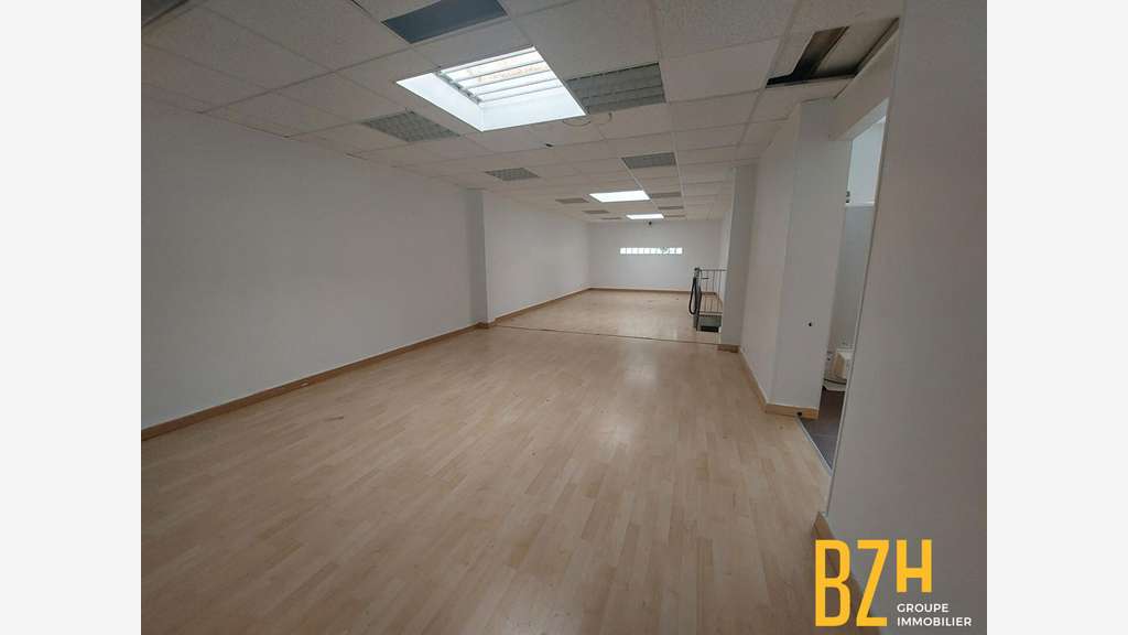 Local commercial de 186m² à louer proche Lorient