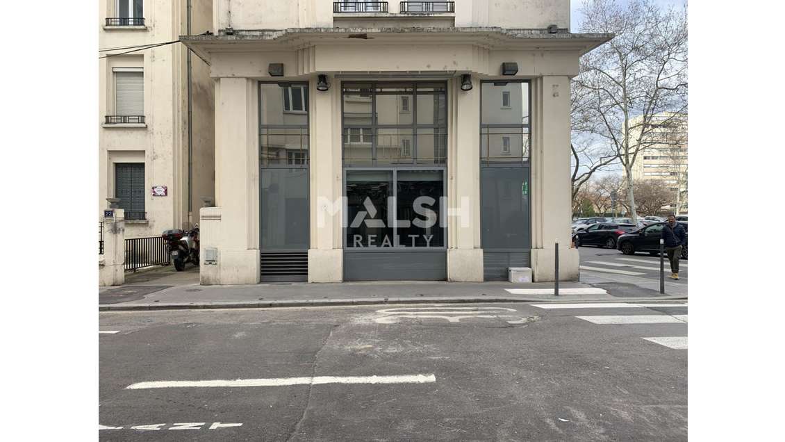 Loue local cial 188m² à Villeurbanne Gratte Ciel