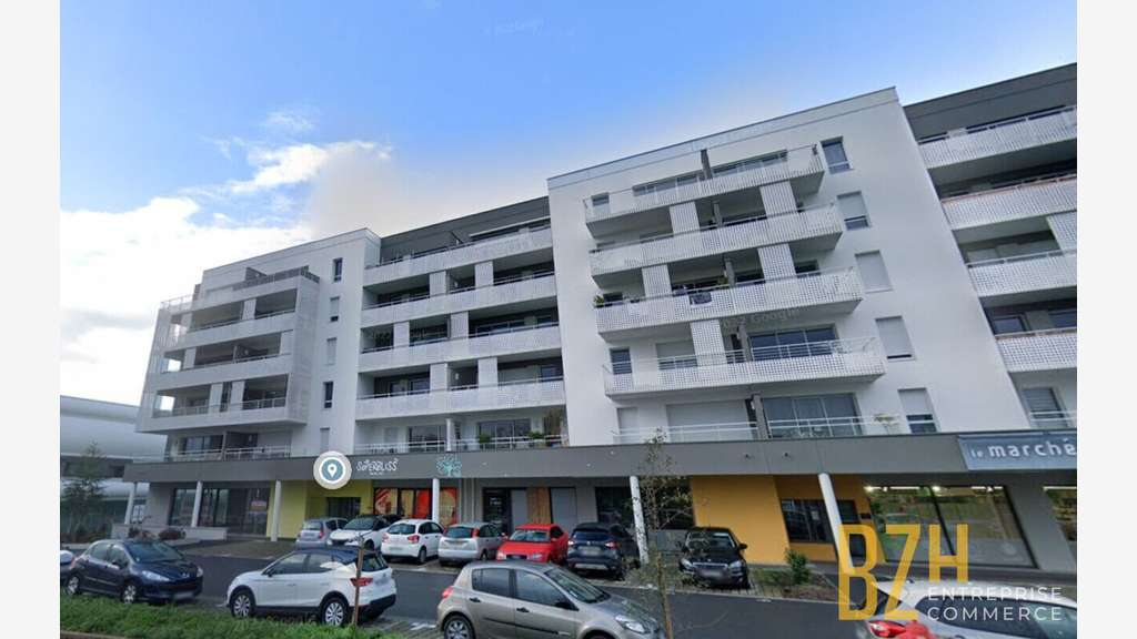 Local commercial 220m² à louer à Hennebont