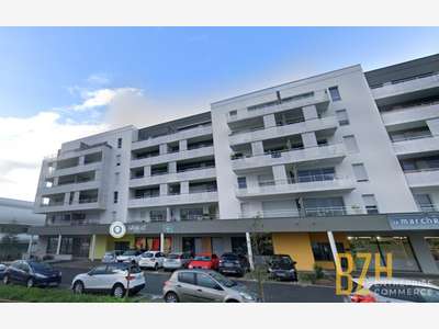 Local commercial 220m² à louer à Hennebont