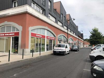 Location Locaux commerciaux - Boutiques à Corbeil-Essonnes