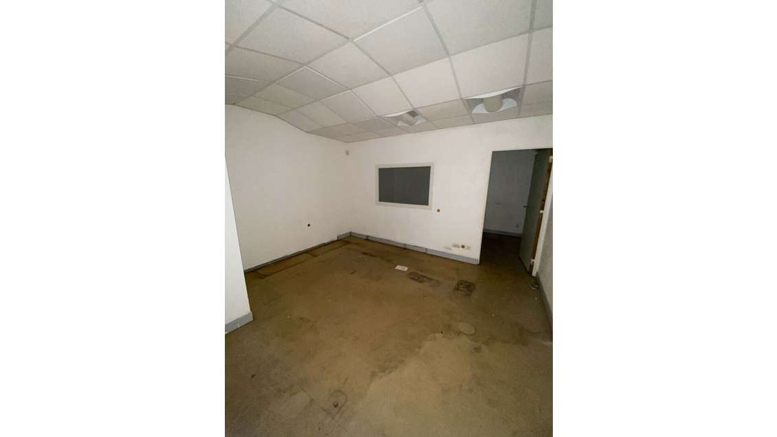 A louer local commercial de 25m² Le Robert