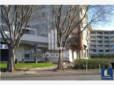 A louer local commercial de 261m² à Juan-les-Pins