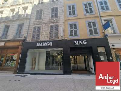 Local commercial 250m² à louer Montélimar centre