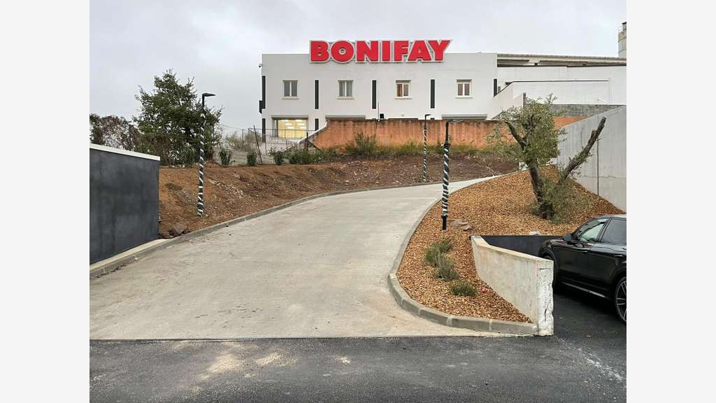 A louer local commercial 279 m² La Valette du Var