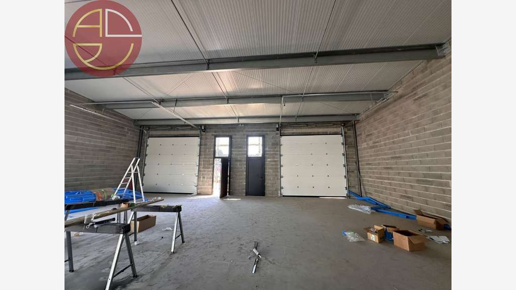 Loue local commercial 280m² à Plaisance-du-Touch