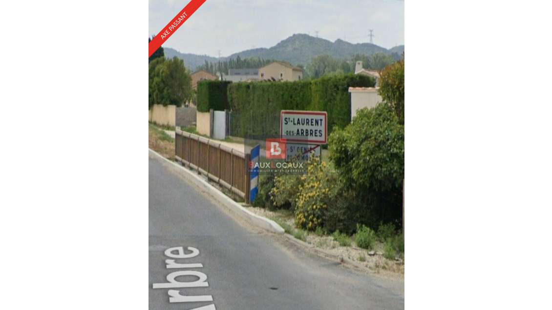 A louer local 233m² à Saint Laurent des Arbres