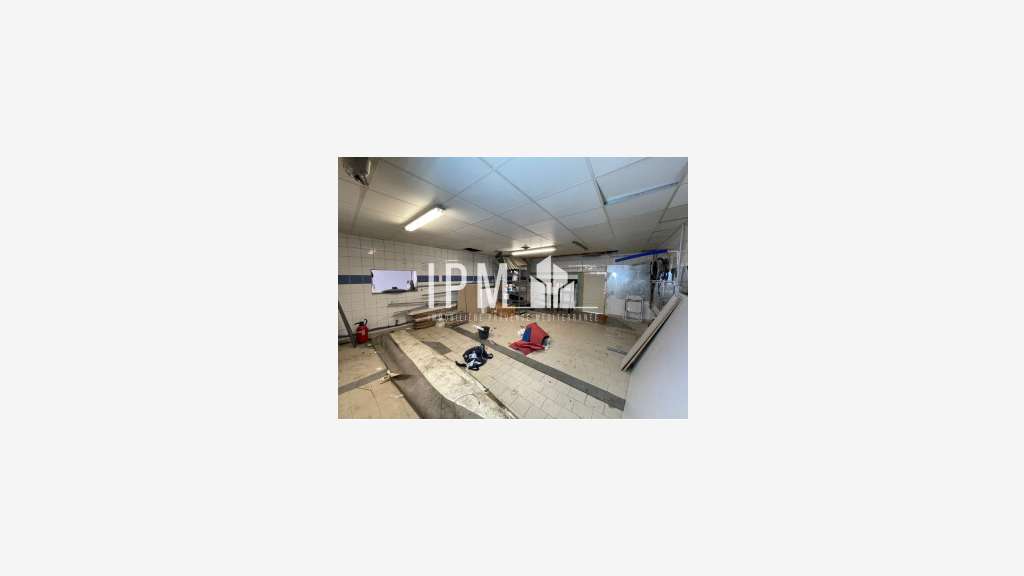 A louer local commercial 370m² Martigues Ecopolis