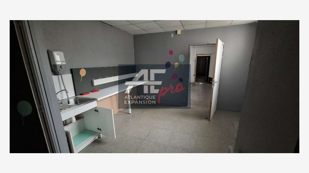 A louer local commercial 120m² à Saint-Nazaire