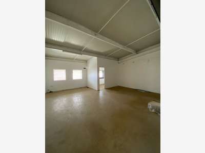 A louer local commercial 50m² proche centre Robert