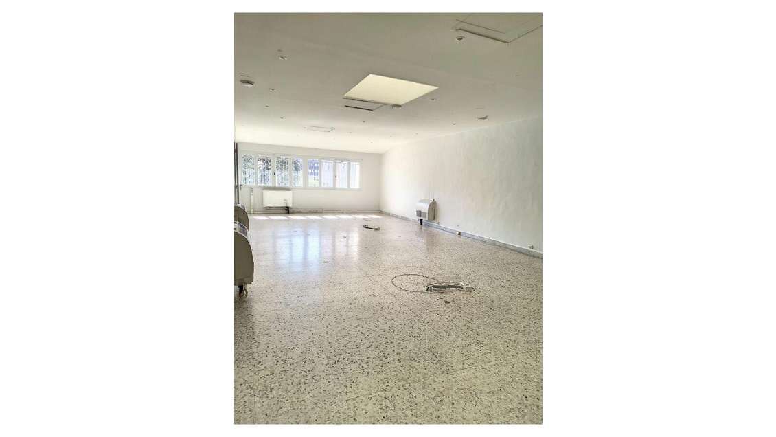 Loue local commercial 550m² à Marseille Chartreux