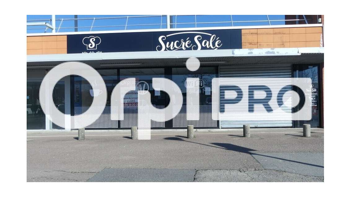 Local commercial 137m² RDC PMR à louer à Nevers