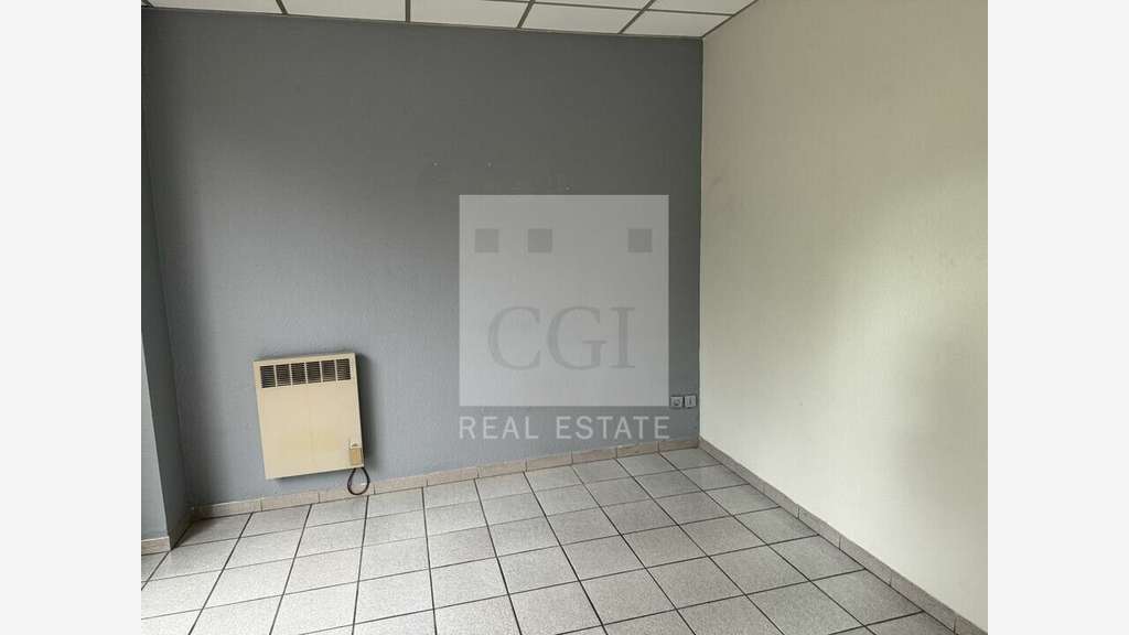 A louer bureaux 203m² à Bron