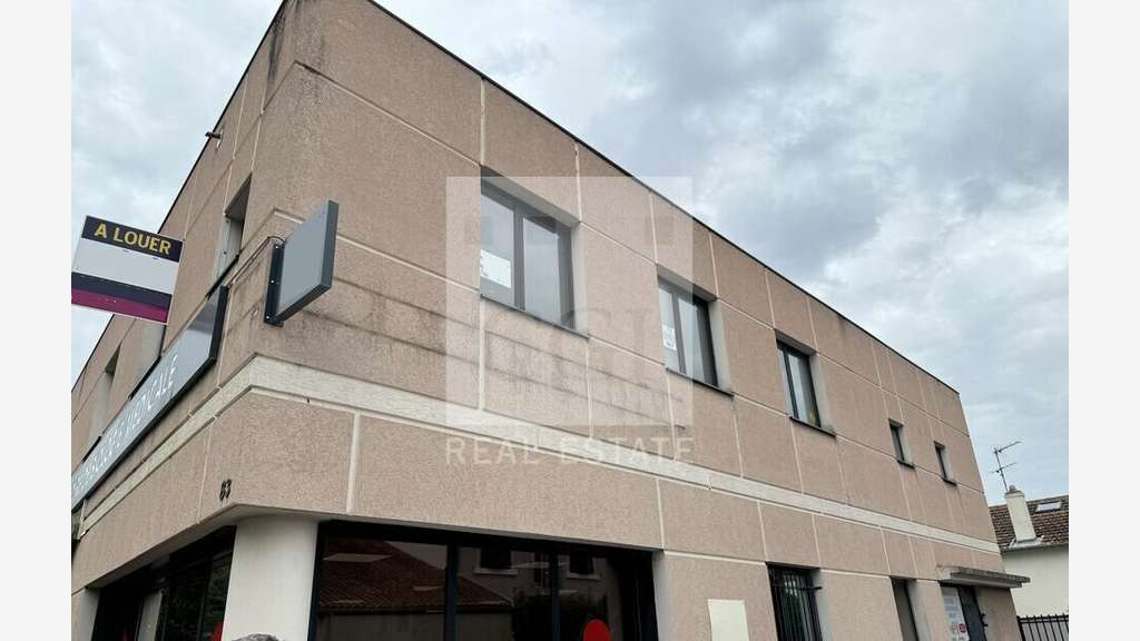 A louer bureaux 203m² à Bron