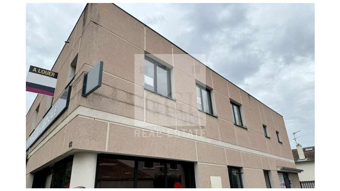 A louer bureaux 203m² à Bron