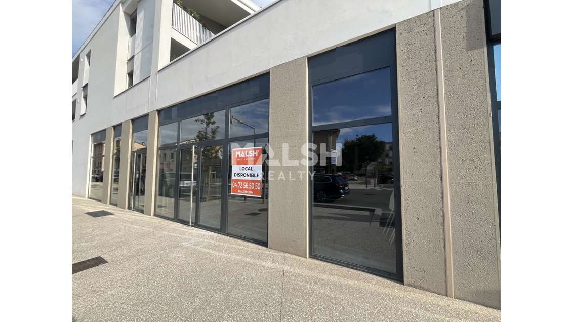 A louer local 196m² à Saint-Laurent-de-Mure