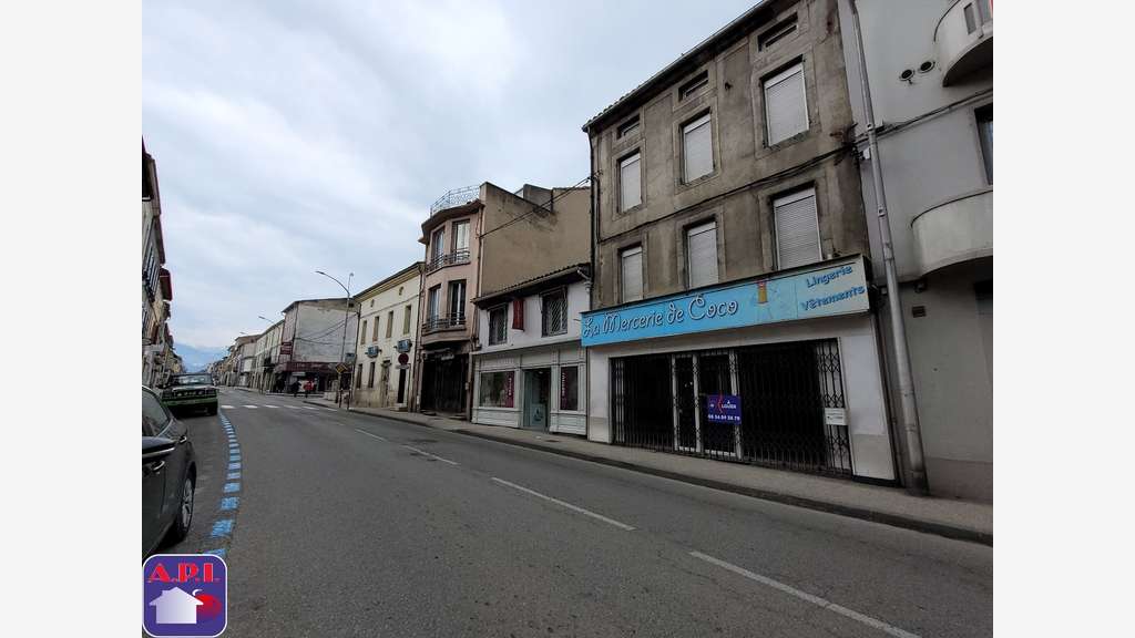Loue local commercial de 78m² à Lavelanet centre