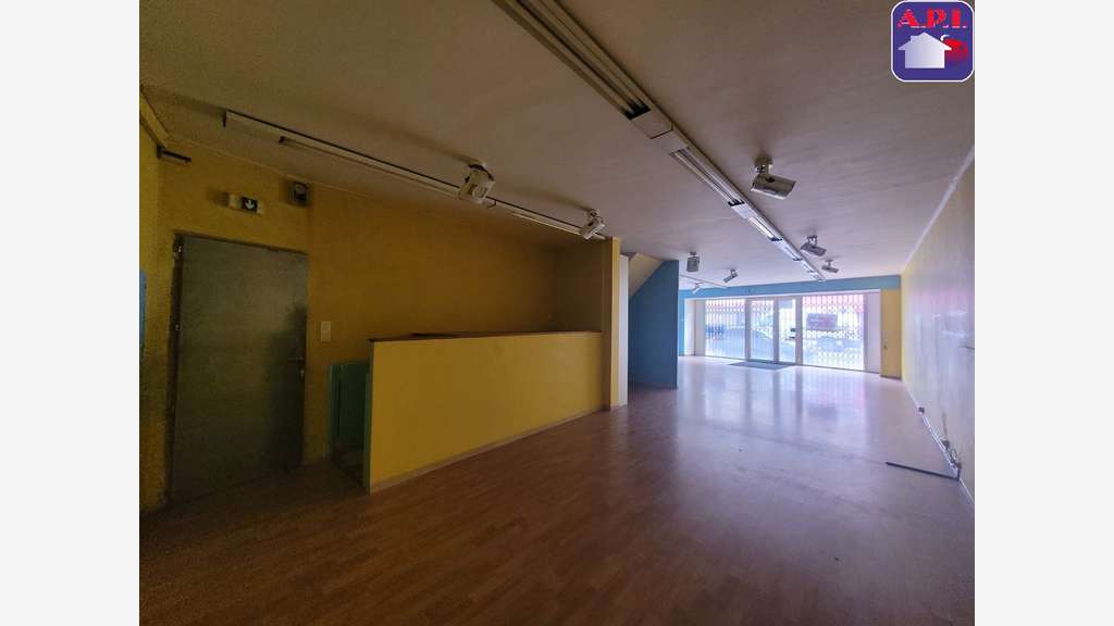 Loue local commercial de 78m² à Lavelanet centre
