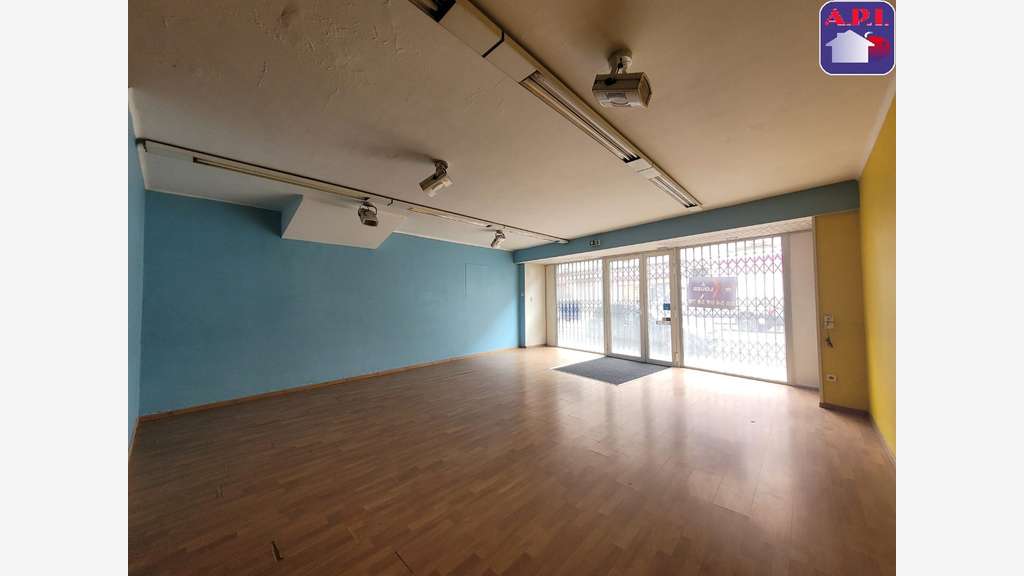 Loue local commercial de 78m² à Lavelanet centre