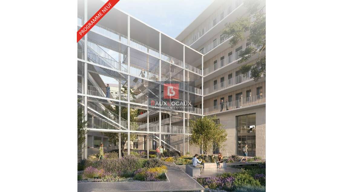 A louer local commercial 216m² à Avignon Courtine