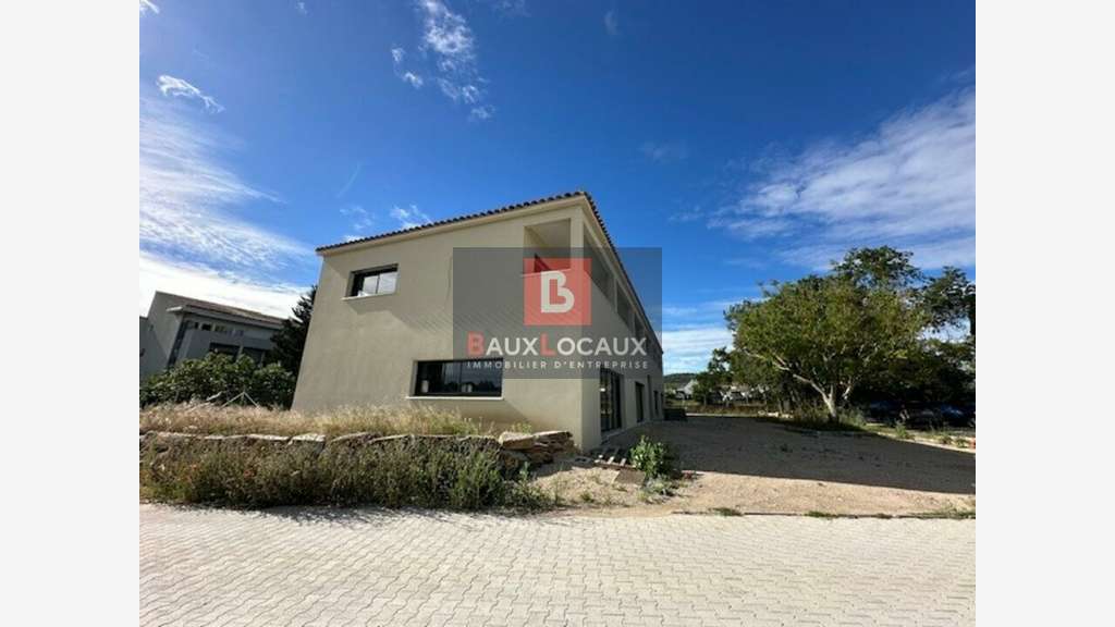 A louer local 84m² axe très passant à Cavaillon