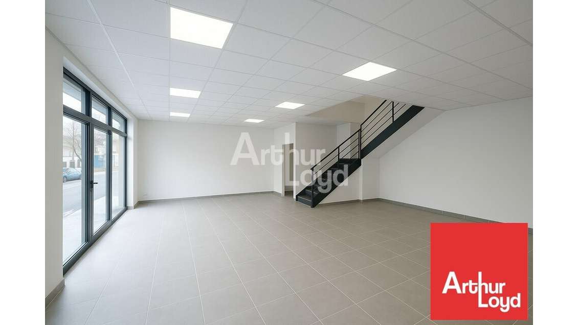 A louer local commercial 500m² Essarts-en-Bocage