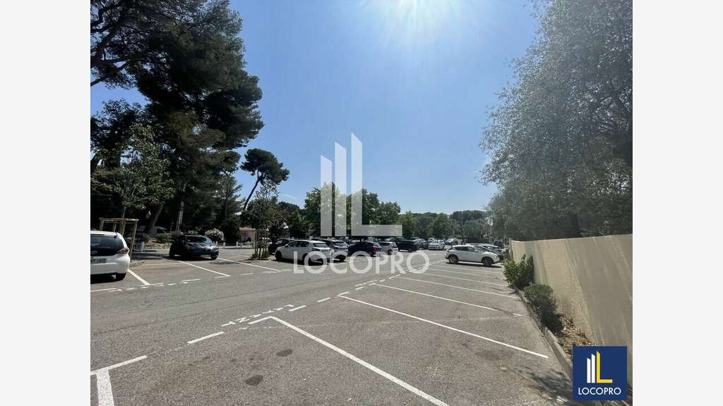 A louer local commercial neuf de 89m² le Cannet
