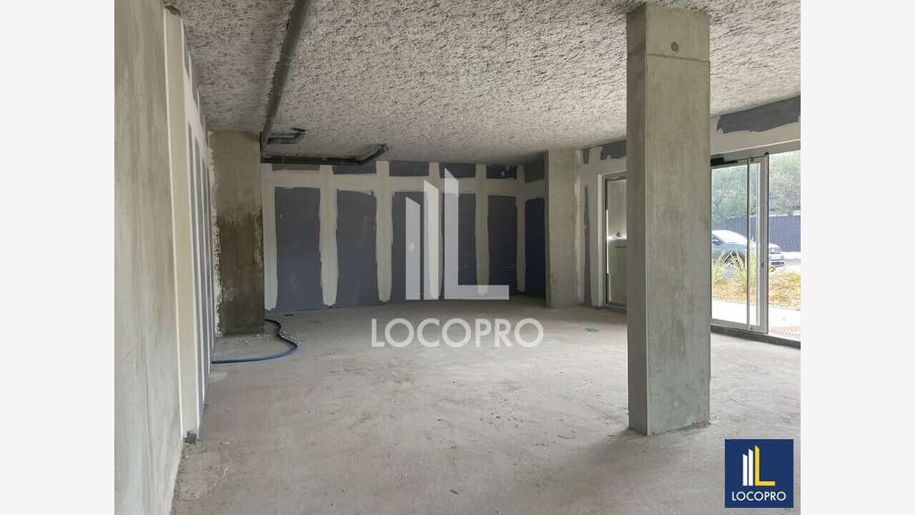 A louer local commercial neuf de 89m² le Cannet
