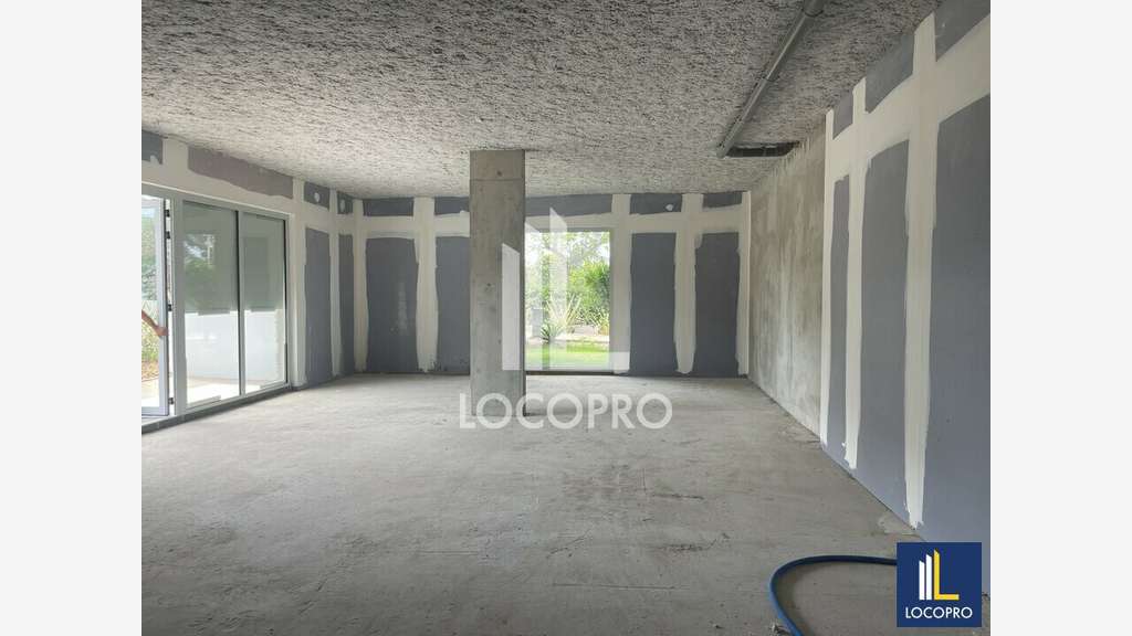 A louer local commercial neuf de 89m² le Cannet