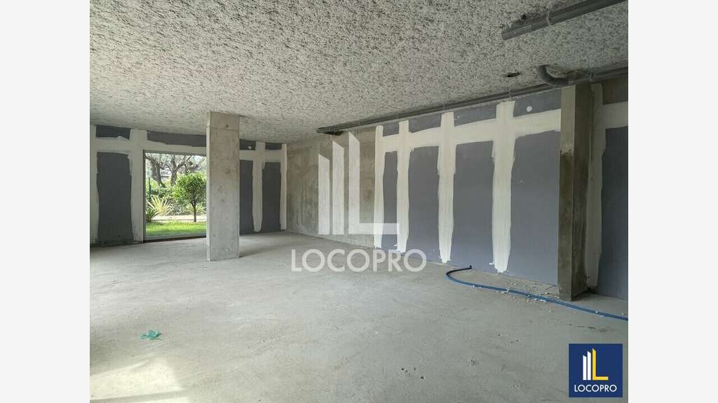 A louer local commercial neuf de 89m² le Cannet
