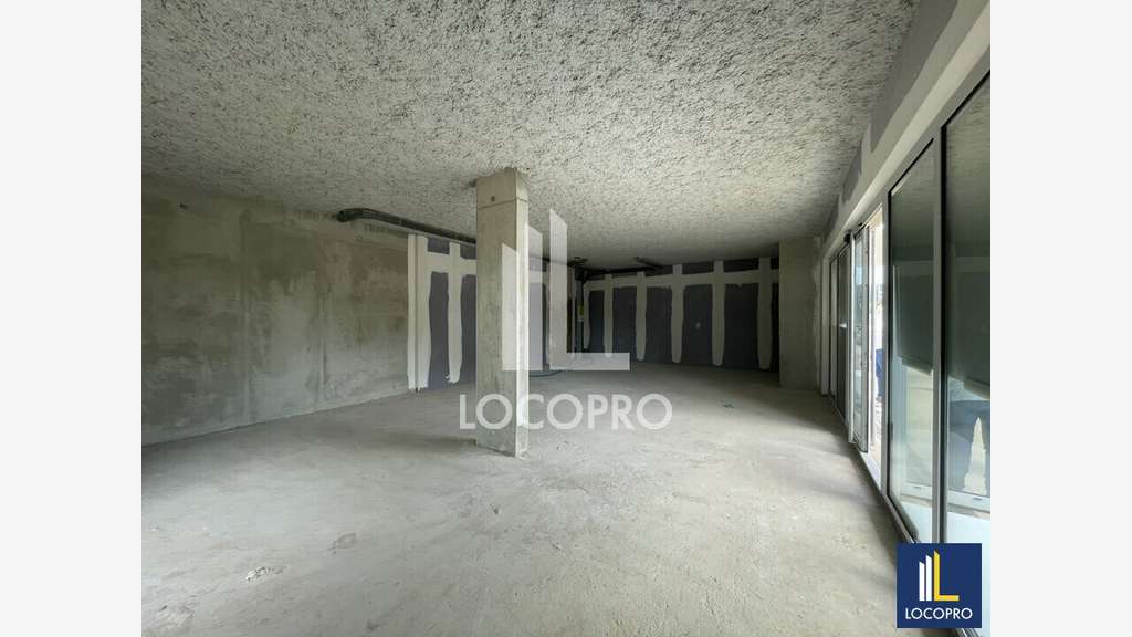 A louer local commercial neuf de 89m² le Cannet